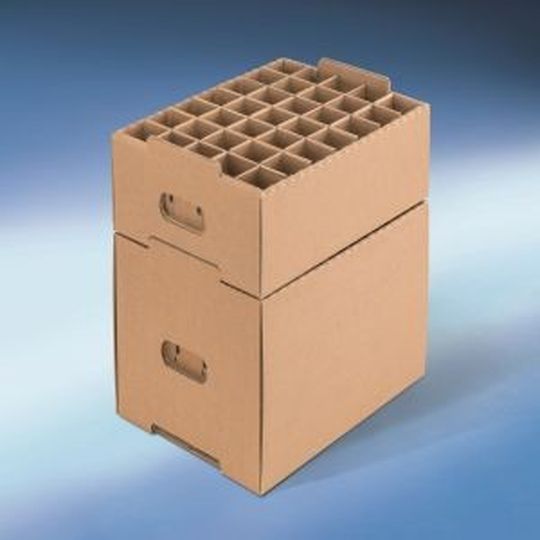 Die neuen KLT aus Wellpappe feiern auf der Fachpack ihre Premiere. Die neuen KLT aus Wellpappe feiern auf der Fachpack ihre Premiere.