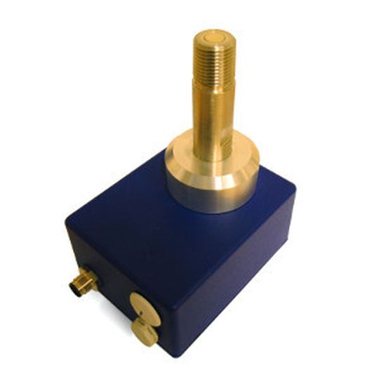 Der Sensor bietet im Standard folgende Schnittstellen: Analoges Durchflusssignal (2 x 4-20 mA Konstantstrom), Transistor-Pulsausgang zur Absolut- Mengenzählung, Modbus oder Can-Bus (Profibus DP in Vorbereitung). Der Sensor bietet im Standard folgende Schnittstellen: Analoges Durchflusssignal (2 x 4-20 mA Konstantstrom), Transistor-Pulsausgang zur Absolut- Mengenzählung, Modbus oder Can-Bus (Profibus DP in Vorbereitung).