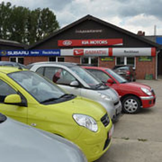 Im vergangenen Jahr verkaufte das Autohaus Reckhaus an zwei Standorten 269 Neu- und 190 Gebrauchtfahrzeuge. Im vergangenen Jahr verkaufte das Autohaus Reckhaus an zwei Standorten 269 Neu- und 190 Gebrauchtfahrzeuge.