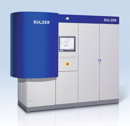 Die Beschichtungsanlage «Metaplas.Domino» von Sulzer verfügt über das hocheffiziente, patentierte Plasma-Reinigungsverfahren «AEGD» (Arc-Enhanced Glow Discharge). Dieser zusätzliche Reinigungsschritt verbessert die Haftung der Beschichtung auf dem Substrat deutlich. Die Beschichtungsanlage «Metaplas.Domino» von Sulzer verfügt über das hocheffiziente, patentierte Plasma-Reinigungsverfahren «AEGD» (Arc-Enhanced Glow Discharge). Dieser zusätzliche Reinigungsschritt verbessert die Haftung der Beschichtung auf dem Substrat deutlich.
