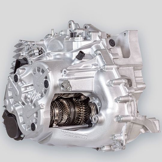 Getrag präsentiert auf der IAA 2013 drei neue Doppelkupplungsgetriebe. Im Bild das 7DCT300. Getrag präsentiert auf der IAA 2013 drei neue Doppelkupplungsgetriebe. Im Bild das 7DCT300.