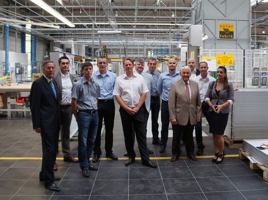 Kooperation: Rusol auf Besuch bei der Solar-Fabrik AG