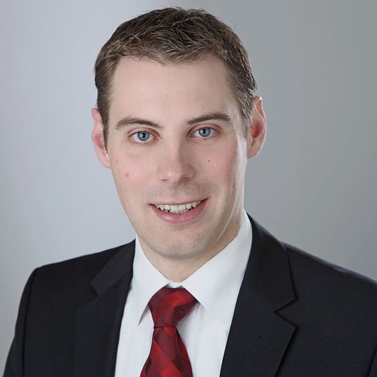 Juniorprofessor Jakob Burger: „Zur Bewertung von Verfahrensalternativen ist unter anderem die verlässliche Bestimmung von Reaktionsgleichgewichten und Kinetiken nötig.“ Juniorprofessor Jakob Burger: „Zur Bewertung von Verfahrensalternativen ist unter anderem die verlässliche Bestimmung von Reaktionsgleichgewichten und Kinetiken nötig.“