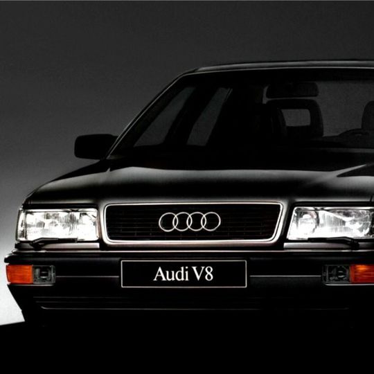 Silber-Jubiläum: Die Oberklasse-Limousine Audi V8 wurde 1988 erstmals aufgelegt. Silber-Jubiläum: Die Oberklasse-Limousine Audi V8 wurde 1988 erstmals aufgelegt.