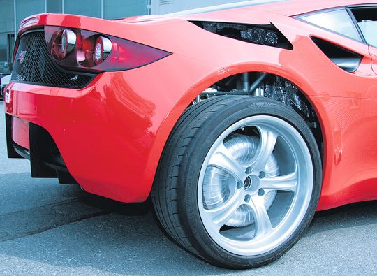 Das Elektroauto Frecco (Fraunhofer electric car concept) setzt auf marktverfügbare Technik und demonstriert die anstehenden Veränderungen in der Produktion. Das Elektroauto Frecco (Fraunhofer electric car concept) setzt auf marktverfügbare Technik und demonstriert die anstehenden Veränderungen in der Produktion.