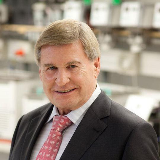 Gerhard Juchheim, Firmengründer des Temperierprofis Julabo, blickt mit 75 Jahren auf ein erfolgreiches Schaffen. Gerhard Juchheim, Firmengründer des Temperierprofis Julabo, blickt mit 75 Jahren auf ein erfolgreiches Schaffen.