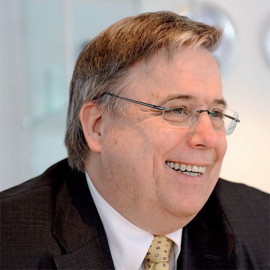 Der Preh-Geschäftsführer Dr. Michael Roesnick freut sich über den Zukauf. Der Preh-Geschäftsführer Dr. Michael Roesnick freut sich über den Zukauf.