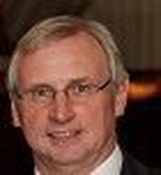 Heiner Temmen, Technische Applikationen, Process Technology & Engineering, Evonik Industries analysiert die Anforderungen an die Softwarewerkzeuge und fragt, wie sich CAE-Applikationen schneller und besser weiterentwickeln können. Heiner Temmen, Technische Applikationen, Process Technology & Engineering, Evonik Industries analysiert die Anforderungen an die Softwarewerkzeuge und fragt, wie sich CAE-Applikationen schneller und besser weiterentwickeln können.