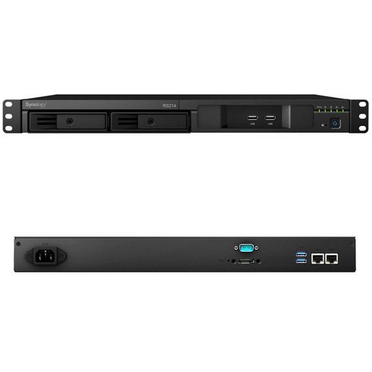 Synologys Rackstation RS214 bietet dank dualen LAN-Ports einen unterbrechungsfreien Betrieb im Netzwerk. Synologys Rackstation RS214 bietet dank dualen LAN-Ports einen unterbrechungsfreien Betrieb im Netzwerk.
