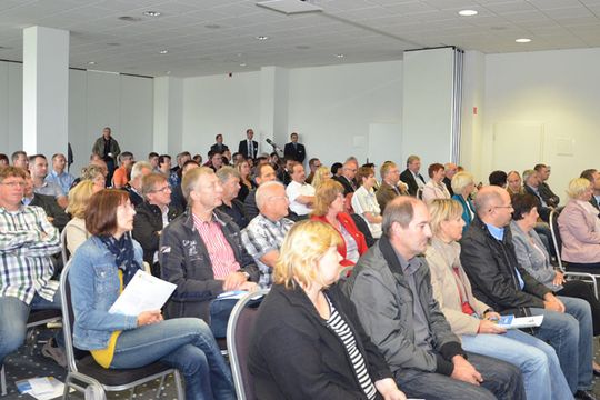 Rund 110 Mitsubishi-Händler kamen zur Partnertagung nach Flörsheim. Rund 110 Mitsubishi-Händler kamen zur Partnertagung nach Flörsheim.