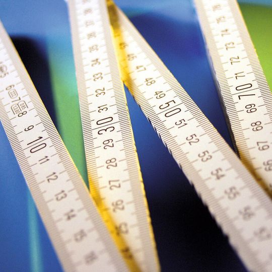Der Zollstock als Messgröße: Für die Messung räumlicher Entfernungen sind Meterstäbe gut geeignet. Wie lässt sich aber die Qualität von Anforderungsspezifikationen feststellen? Der Zollstock als Messgröße: Für die Messung räumlicher Entfernungen sind Meterstäbe gut geeignet. Wie lässt sich aber die Qualität von Anforderungsspezifikationen feststellen?