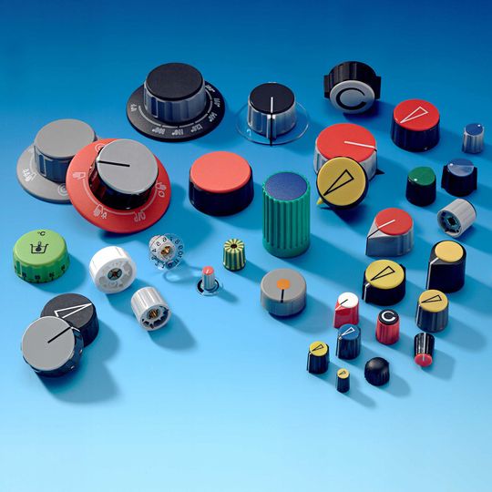 Die Firma Contrinex CTX Thermal Solutions (CTX) vertreibt Steck- und Drehknöpfe der Schweizer Marke Ritel. Das Drehknopfprogramm umfasst rund 6500 Serienartikel. Die Firma Contrinex CTX Thermal Solutions (CTX) vertreibt Steck- und Drehknöpfe der Schweizer Marke Ritel. Das Drehknopfprogramm umfasst rund 6500 Serienartikel.
