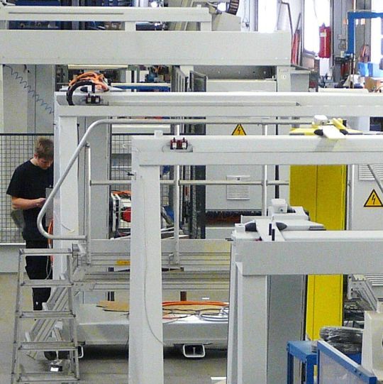 Die Kiesling Maschinentechnik hat gut zu tun: Der Auftragseingang für das Perforex-Bearbeitungszentrum liegt bereits jetzt auf dem Niveau des gesamten Vorjahres. Die Kiesling Maschinentechnik hat gut zu tun: Der Auftragseingang für das Perforex-Bearbeitungszentrum liegt bereits jetzt auf dem Niveau des gesamten Vorjahres.