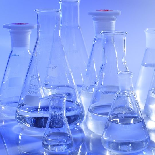 Nur wenig mehr als ein Jahr haben die Wissenschaftler für die Entwicklung des Trägermaterials für die Katalysatoren gebraucht – quasi ein Wimpernschlag in der Forschung. Nur wenig mehr als ein Jahr haben die Wissenschaftler für die Entwicklung des Trägermaterials für die Katalysatoren gebraucht – quasi ein Wimpernschlag in der Forschung.