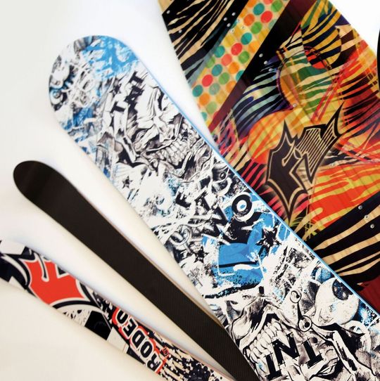 Bei der Verwendung als Obergurt von Boards oder Skiern ersetzt der Werkstoff Lamisport X-Treme mehrere Schichten der bisherigen konventionellen Herstellung.