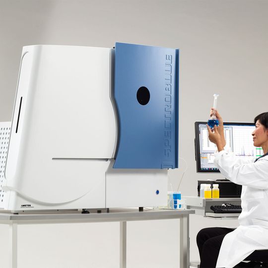 Das Spectroblue ICP-OES ist nun mit axialer, radialer und der Kombination von axialer und radialer Plasmabetrachtung erhältlich. Das Spectroblue ICP-OES ist nun mit axialer, radialer und der Kombination von axialer und radialer Plasmabetrachtung erhältlich.