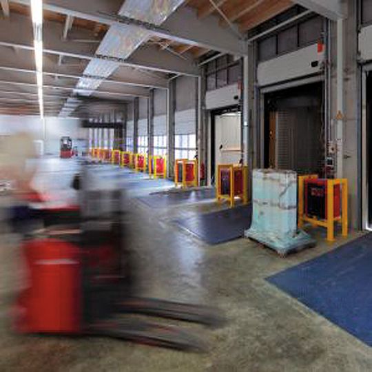 Bei der Intralogistik vertrauen die Verpackungsspezialisten von Prodinger Linde Material Handling. Bei der Intralogistik vertrauen die Verpackungsspezialisten von Prodinger Linde Material Handling.