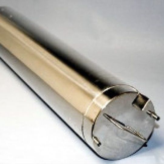 An original Datapaq design: the high-performance TB4095 thermal barrier withstands 950 °C for up to 90 min. An original Datapaq design: the high-performance TB4095 thermal barrier withstands 950 °C for up to 90 min.
