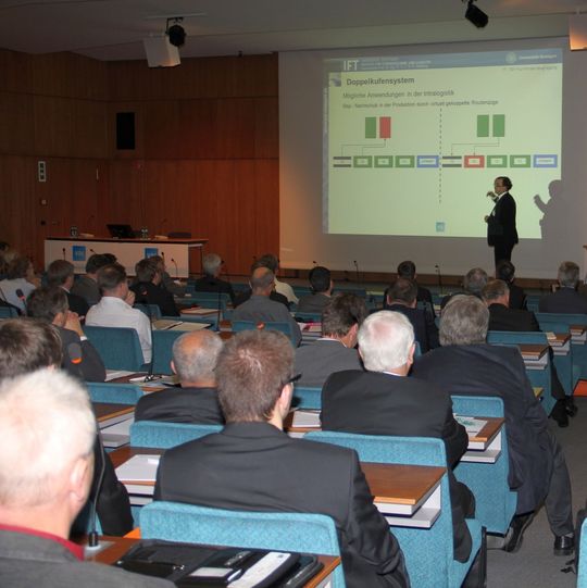 Der VDI lud zum 17. Mal zur zweitägigen Flurförderzeugtagung mit Fachausstellung nach Baden-Baden. Der VDI lud zum 17. Mal zur zweitägigen Flurförderzeugtagung mit Fachausstellung nach Baden-Baden.