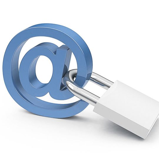 Verschlüsselung ist bei Mails mit sensiblem Inhalt unabdingbar Verschlüsselung ist bei Mails mit sensiblem Inhalt unabdingbar