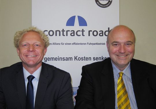 Contract-Road-Geschäftsführer Sven Richter (links) und Barthold Homburg heißen neue Systempartner willkommen. Contract-Road-Geschäftsführer Sven Richter (links) und Barthold Homburg heißen neue Systempartner willkommen.