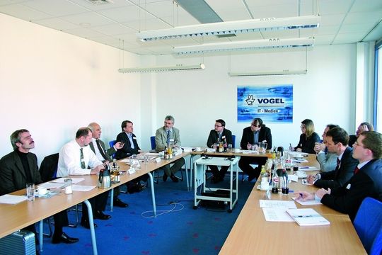 Beim Storage-Roundtable von IT-BUSINESS tauschten Hersteller und Distributoren ihre Meinung aus. Beim Storage-Roundtable von IT-BUSINESS tauschten Hersteller und Distributoren ihre Meinung aus.
