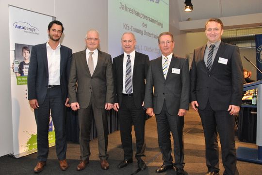 Komplett neu aufgestellt: Die Innung Unterfranken (v. li.) mit Marcus Eisner (neuer stell. Obermeister), Michael Heid (neuer Obermeister), Johannes Bleuel (alter Obermeister), Richard Wagner (alter GF) und Michael Frank (neuer GF).