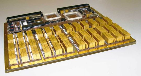 Speicherkarte mit 128 GBit Speicherkapazität für Satellitenkameras Speicherkarte mit 128 GBit Speicherkapazität für Satellitenkameras