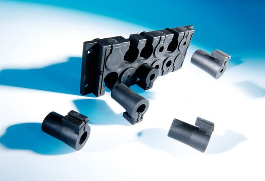 Die Kabeldurchführungsleisten KDL/C und KDL/D sind für den robusten Einsatz in extrem rauen Industrieumgebungen vorgesehen. Die Kabeldurchführungsleisten KDL/C und KDL/D sind für den robusten Einsatz in extrem rauen Industrieumgebungen vorgesehen.