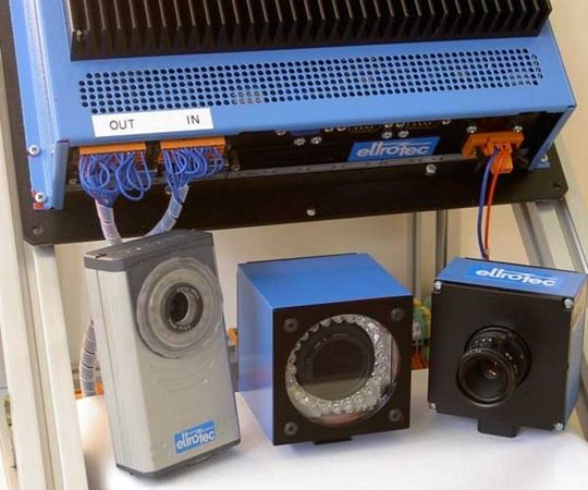 Nach 10 Jahren Erfahrung stellt Eltrotec ein umfangreiches Spektrum an Bildverarbeitungsprodukten – wie die PAV 3000 Serie – zur Verfügung. Nach 10 Jahren Erfahrung stellt Eltrotec ein umfangreiches Spektrum an Bildverarbeitungsprodukten – wie die PAV 3000 Serie – zur Verfügung.