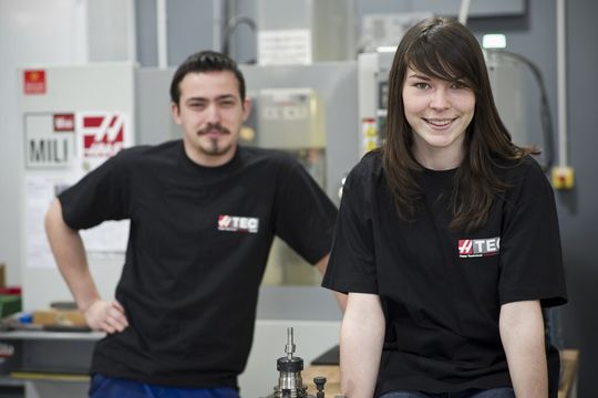 2 enseignants en cours de formation à l'université d'Aalborg.