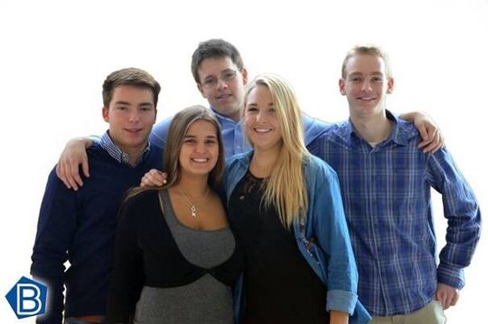 Spectair unterstützt und berät das Iserlohner Team Boreas Racin: v.l. Julia Pereira, Katja Schidor, Nick Neubert, Benedikt Roder und Peter Zimmermann.