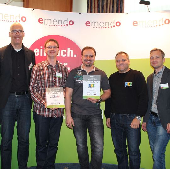 Michael Kahnt (ComSysKa) sowie Michael Sommer und Jürgen Slama (beide NCE Computer) wurden von Eckard Tödtmann und Andre Vogtschmidt für Ihre Leistungen in 2013 ausgezeichnet. Michael Kahnt (ComSysKa) sowie Michael Sommer und Jürgen Slama (beide NCE Computer) wurden von Eckard Tödtmann und Andre Vogtschmidt für Ihre Leistungen in 2013 ausgezeichnet.