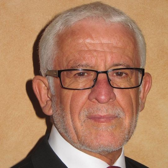 Logistikexperte Adrian Siegler ist der neue Grenzebach-Geschäftsführer. Logistikexperte Adrian Siegler ist der neue Grenzebach-Geschäftsführer.