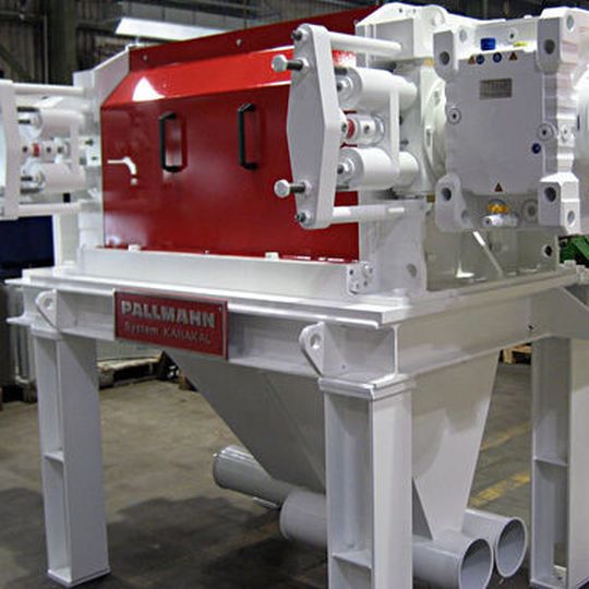 Pallmann stellt Karakal zum Recycling von Kautschukabfall für die Gewinnung von Feinpulvern vor.