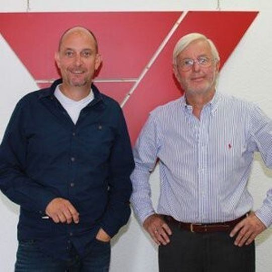 Christian und Dr. Peter Oberkönig, Geschäftsführer Modeka Bikeware. Christian und Dr. Peter Oberkönig, Geschäftsführer Modeka Bikeware.