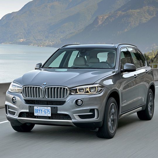 Die dritte Generation des BMW X5 stellte der Automobilhersteller auf der IAA im September 2013 vor. Ein Fahrbericht. Die dritte Generation des BMW X5 stellte der Automobilhersteller auf der IAA im September 2013 vor. Ein Fahrbericht.