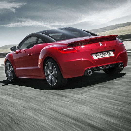 Peugeot RCZ R: Der sportive Franzose kommt Mitte Januar zu Preisen ab 41.500 Euro in den Handel. Peugeot RCZ R: Der sportive Franzose kommt Mitte Januar zu Preisen ab 41.500 Euro in den Handel.