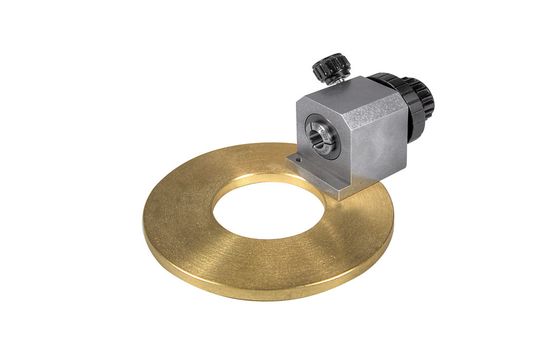 Ring und Spannzange: Miniteileapparat für direktes Teilen oder Halten mit Spannzangen Typ P10. Ring und Spannzange: Miniteileapparat für direktes Teilen oder Halten mit Spannzangen Typ P10.