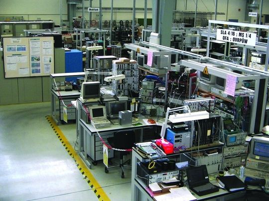 Das Service und Reparatur Center bei PRETTL Elektronik, aus der zentralen Reparatur und Servicestelle für Telekommunikationssysteme von BOSCH hervorgegangen, Wickelt neben dem Telecom-Sekor After Sales Services für Medizintechnik und Industrieelektronik ab Das Service und Reparatur Center bei PRETTL Elektronik, aus der zentralen Reparatur und Servicestelle für Telekommunikationssysteme von BOSCH hervorgegangen, Wickelt neben dem Telecom-Sekor After Sales Services für Medizintechnik und Industrieelektronik ab