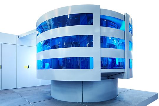 Das Mikron-NRG-Konzept bewährt sich schon seit mehreren Jahren. Die nun vorgestellte Weiterentwicklung Mikron NRG Plus punktet mit grösseren Werkstückdimensionen sowie mit gesteigerter Flexibilität und Produktivität. Das Mikron-NRG-Konzept bewährt sich schon seit mehreren Jahren. Die nun vorgestellte Weiterentwicklung Mikron NRG Plus punktet mit grösseren Werkstückdimensionen sowie mit gesteigerter Flexibilität und Produktivität.