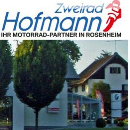 1982 gegründet und seither mehrfach umgebaut und erweitert: Zweirad Hofmann in Stephanskirchen. 1982 gegründet und seither mehrfach umgebaut und erweitert: Zweirad Hofmann in Stephanskirchen.
