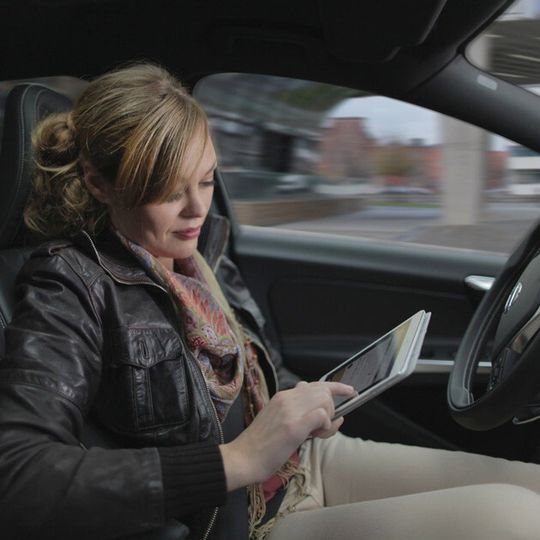 Volvo will rund um Göteborg 100 autonome Pkw testen. Volvo will rund um Göteborg 100 autonome Pkw testen.