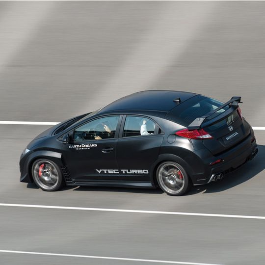 Der Civic Type R soll der schnellste Fronttriebler auf der Nürburgring-Nordschleife werden. Der Civic Type R soll der schnellste Fronttriebler auf der Nürburgring-Nordschleife werden.