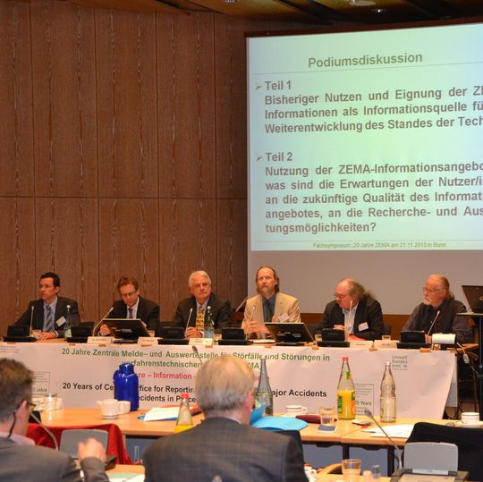 Experten aus Chemieindustrie, Behörden und Verbänden diskutierten über die Qualität der Zema-Störfallauswertung. Experten aus Chemieindustrie, Behörden und Verbänden diskutierten über die Qualität der Zema-Störfallauswertung.