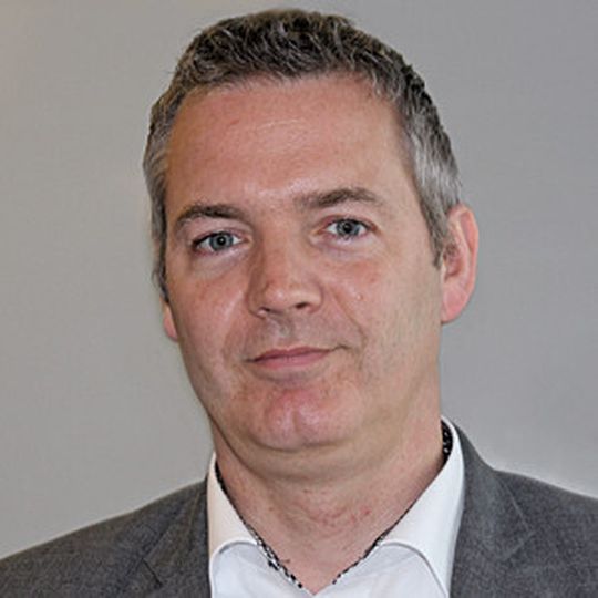 „Wir sind der einzige Premiumhersteller, der zu 100 % über Händler verkauft“, erläutert Stan Laeremans, Alup-Geschäftsführer für Deutschland, Österreich und die Schweiz. „Wir sind der einzige Premiumhersteller, der zu 100 % über Händler verkauft“, erläutert Stan Laeremans, Alup-Geschäftsführer für Deutschland, Österreich und die Schweiz.