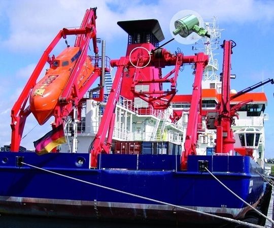 Winkelcodierer der T-Serie in Edelstahl an 3 Achsen einer automatischen Hebe- und Absetzvorrichtung des Forschungsschiffes Maria S. Merian. Bild: Mohnsen Hydraulik Winkelcodierer der T-Serie in Edelstahl an 3 Achsen einer automatischen Hebe- und Absetzvorrichtung des Forschungsschiffes Maria S. Merian. Bild: Mohnsen Hydraulik