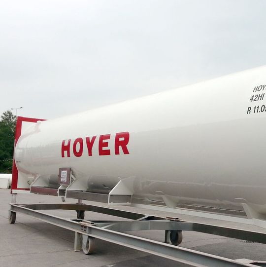 Mit den neuen 40-Fuß-Containern rüstet sich Hoyer für künftige Marktentwicklungen. Mit den neuen 40-Fuß-Containern rüstet sich Hoyer für künftige Marktentwicklungen.