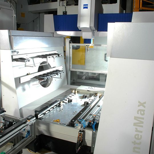 Koordinatenmessmaschine Centermax. Koordinatenmessmaschine Centermax.