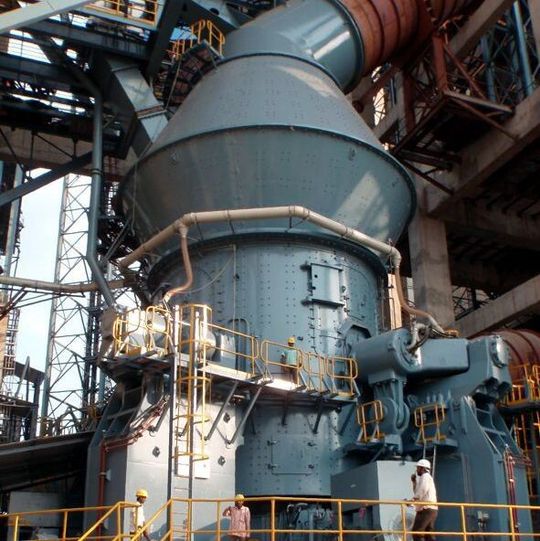 Die MVR 5600 C-4 im Werk Balaji (Indien) im Juni 2012 nach Inbetriebnahme. Die MVR 5600 C-4 im Werk Balaji (Indien) im Juni 2012 nach Inbetriebnahme.